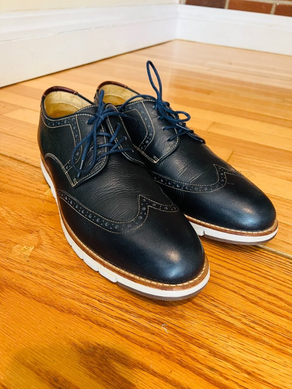 Johnston & Murphy Martell Wingtip Oxfords Mens 10.5 M Soft Sheepskin Leather - Picture 9 of 16